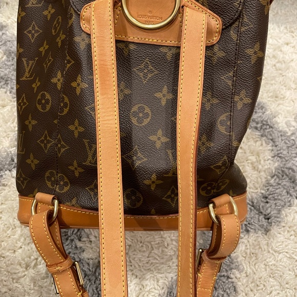 Louis Vuitton Montsouris MM authentic - Picture 11 of 16